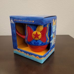 Minnie Mouse main attraction dumbo mug
